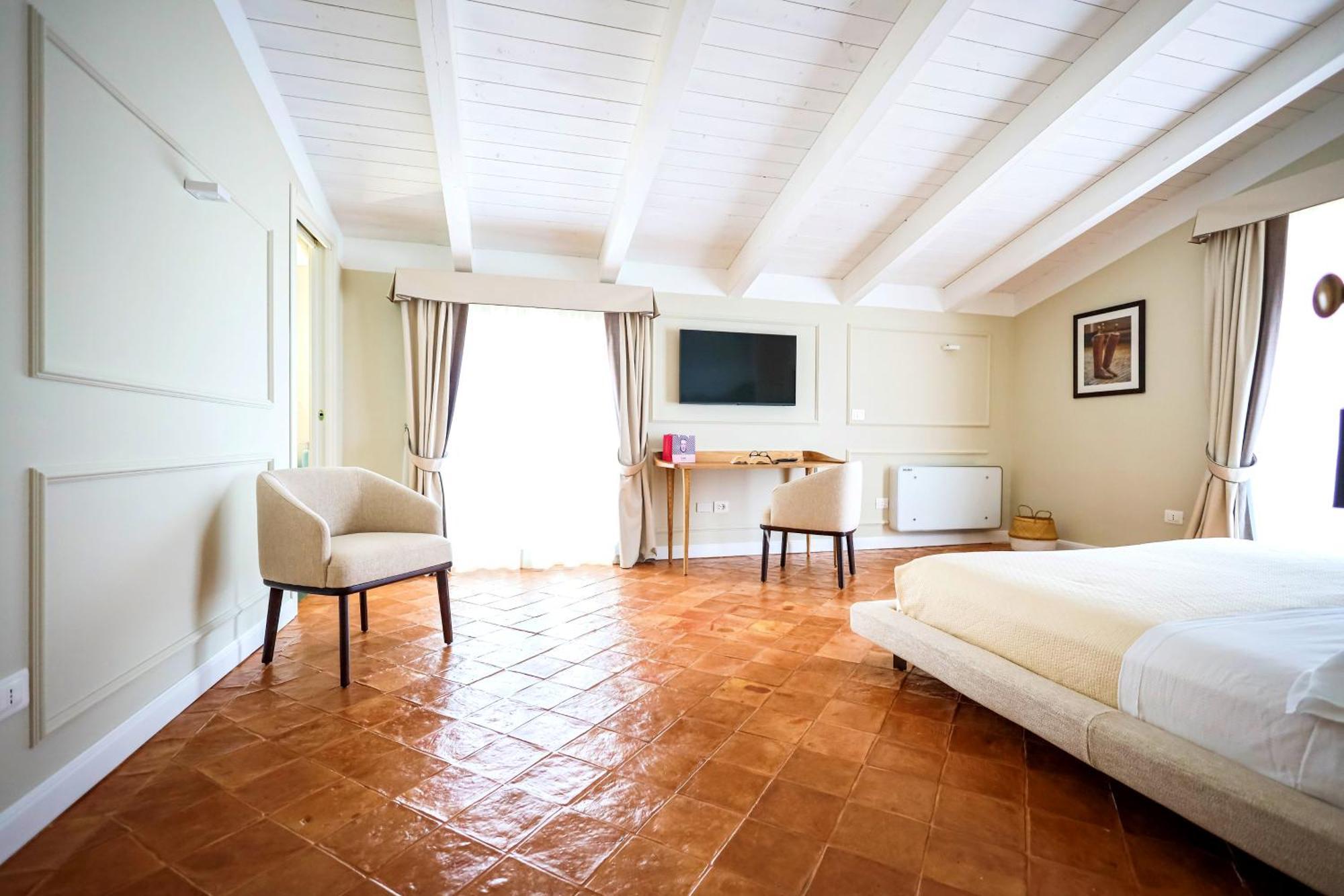 Iumara Relax Resort Omignano Scale